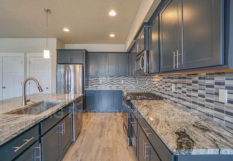 2928 NW 16th St — Photo 10