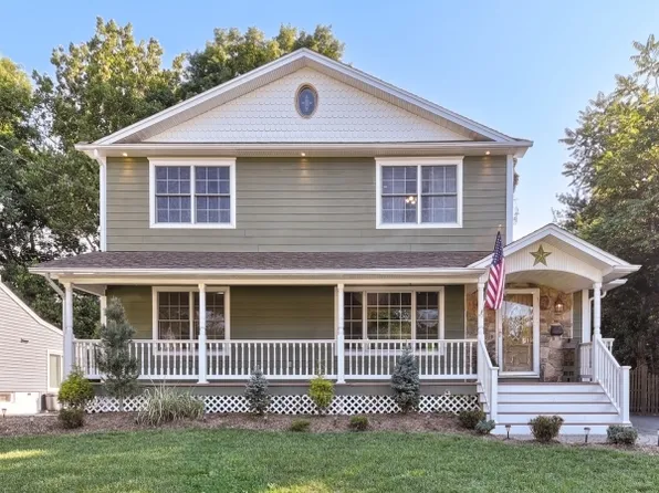 23 Stratford Pl, Riverdale Boro, NJ 07457