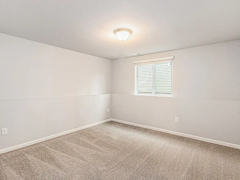 7669 Courtyard Pl — Photo 12