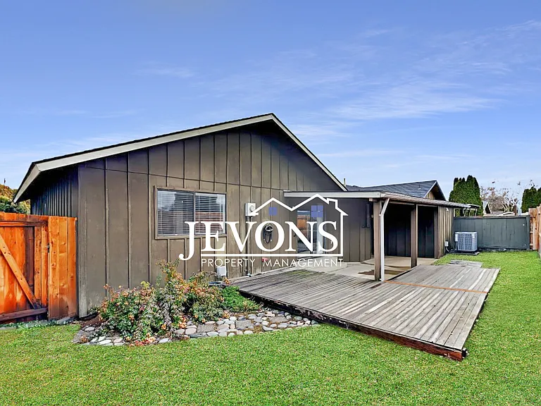 1202 S 39th Ave — Photo 32