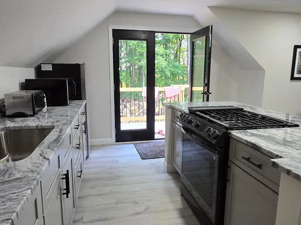 6585 Lovers Ln, Warrenton, VA 20186