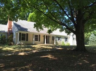 1 Tamarack Farm Ln, Califon, NJ 07830