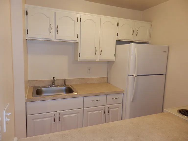 6 Putnam Ave — Photo 12