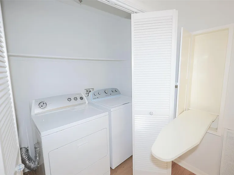 3229 Continental Dr — Photo 20