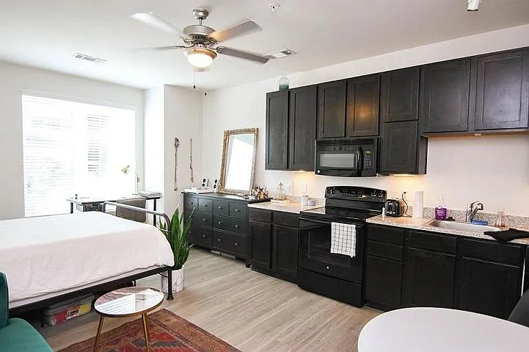 South Junction Apartments — Photo 58