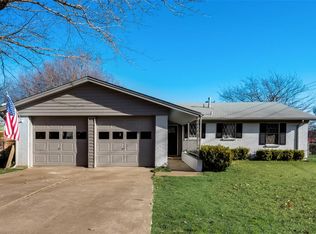 409 E Bovell St, Crowley, TX 76036