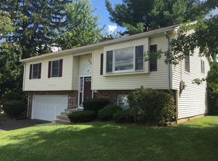 259 Dale St, Chicopee, MA 01020