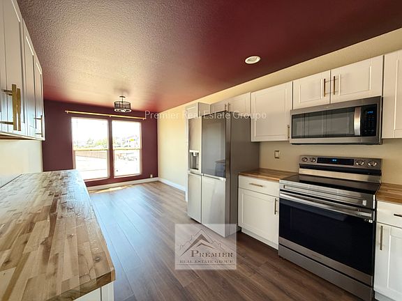 4th image of 7972 Brocket Ln
