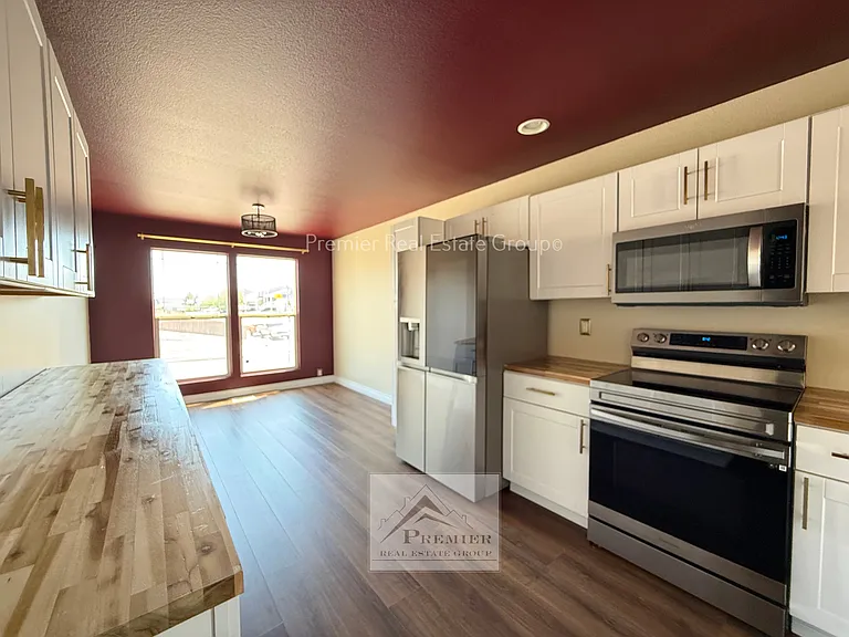 7972 Brocket Ln — Photo 4