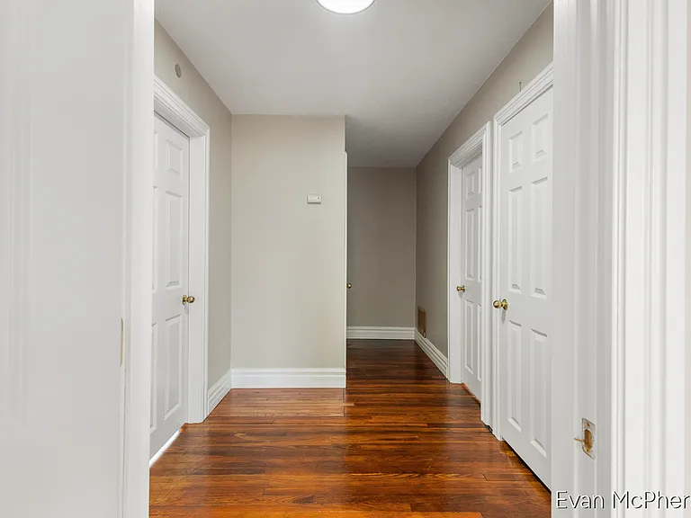 732 5th St NW — Photo 18
