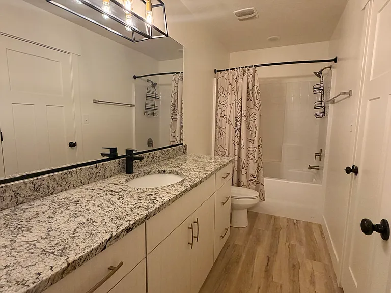 869 S 25 E — Photo 13