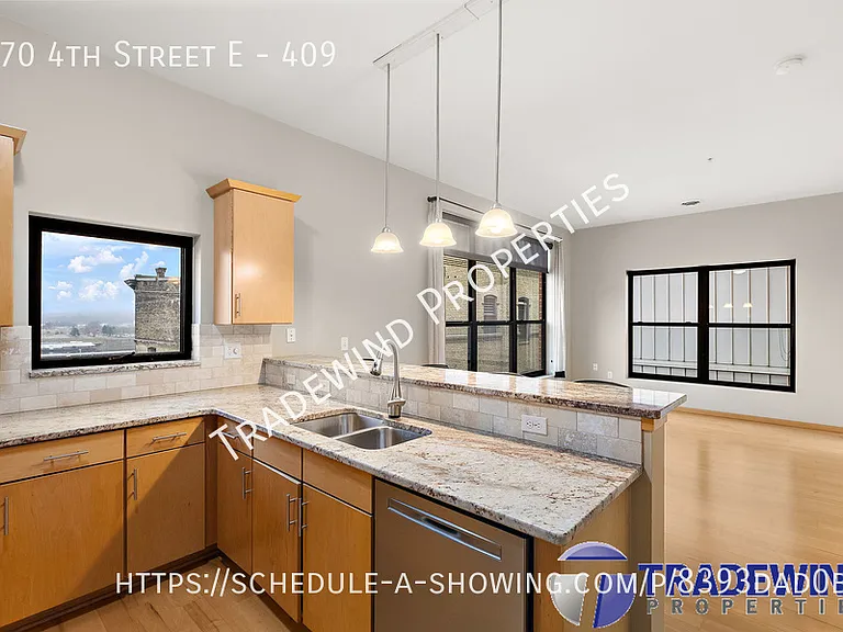 270 4th St E #409 — Photo 4