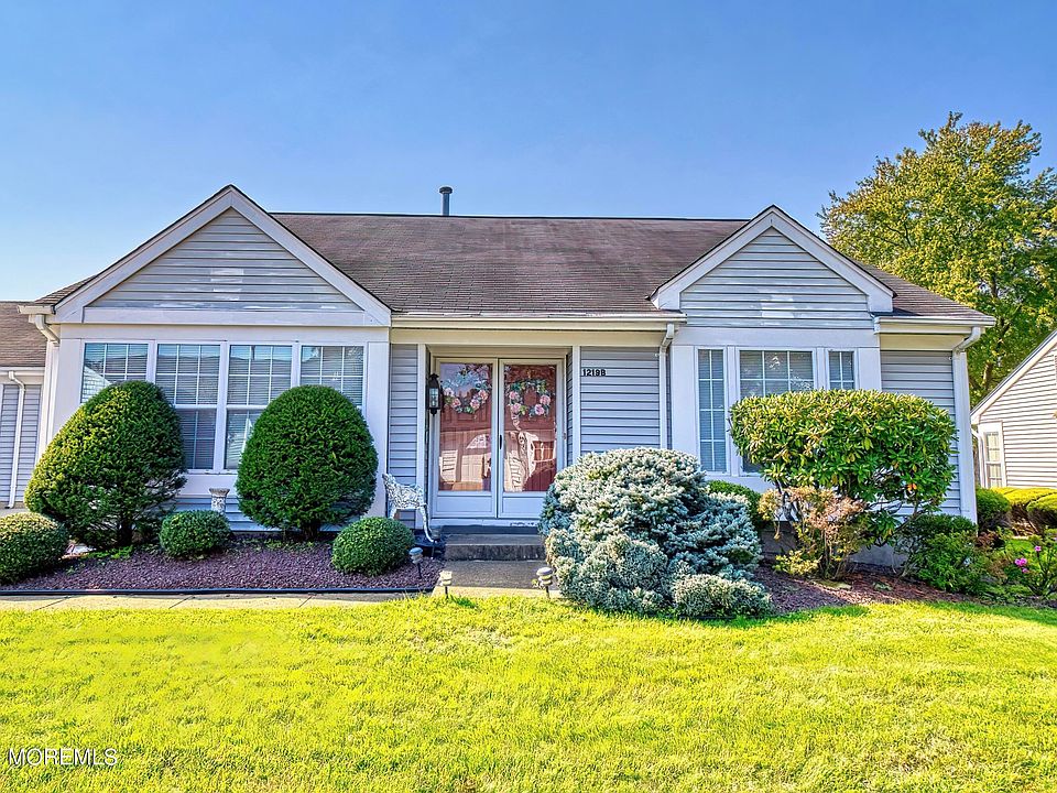 1st image of 1219 Thornbury #B