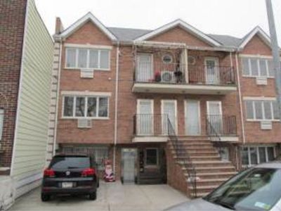 126 Bay 43 St #1B, Brooklyn, NY, 11214