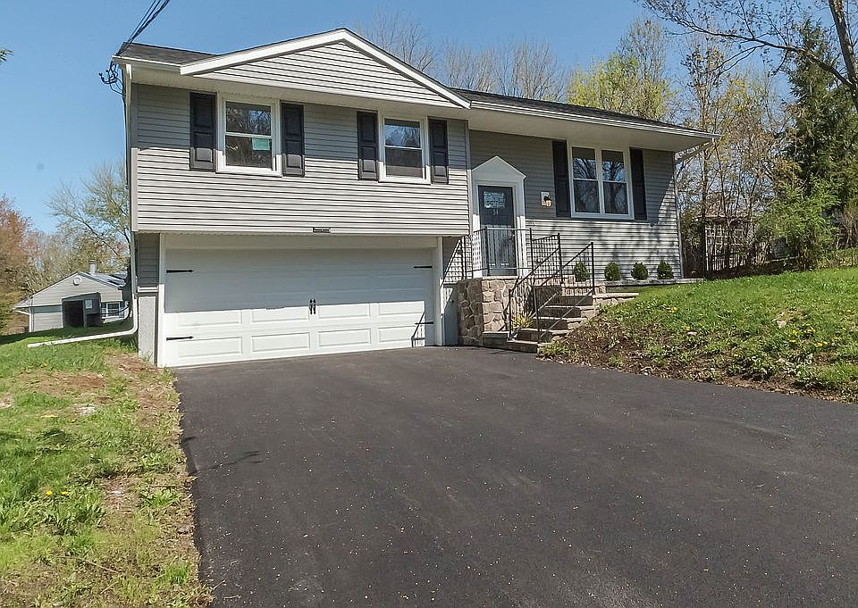 1st image of 54 Park Dr