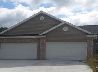 917 Waters Edge Ct, Marshall, WI 53559