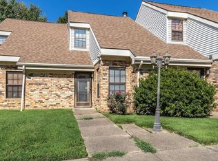 5613 Maple Ln, Newburgh, IN 47630