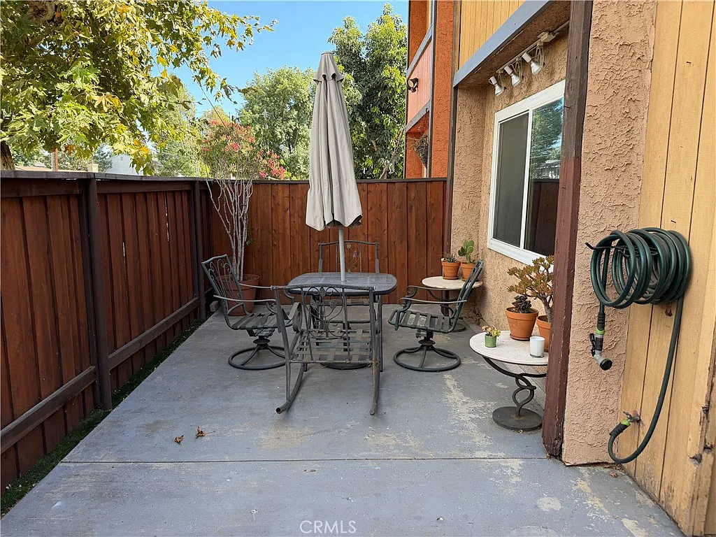 2 bed, 1120 sqft, $2,800 — Photo 2