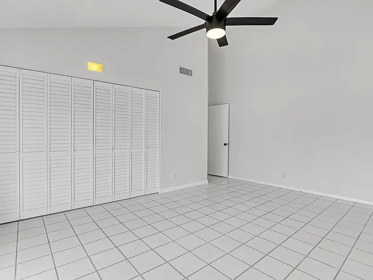 1279 Periwinkle Pl — Photo 7