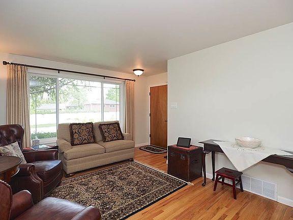 5th image of 4250 S Jeannine Dr