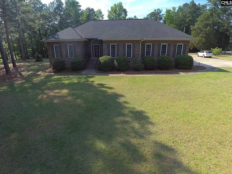 1st image of 121 Williams Wood Dr