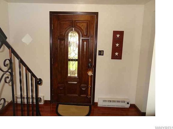 3rd image of 7 Marywood Dr