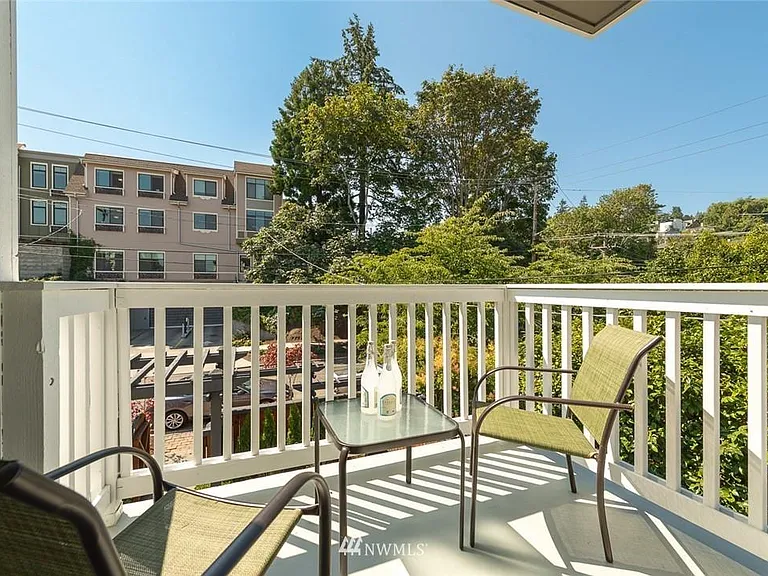 150 W Florentia St #A — Photo 15