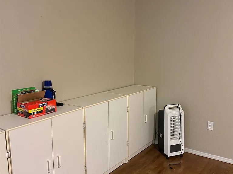 2904 Sheridan Ave — Photo 14