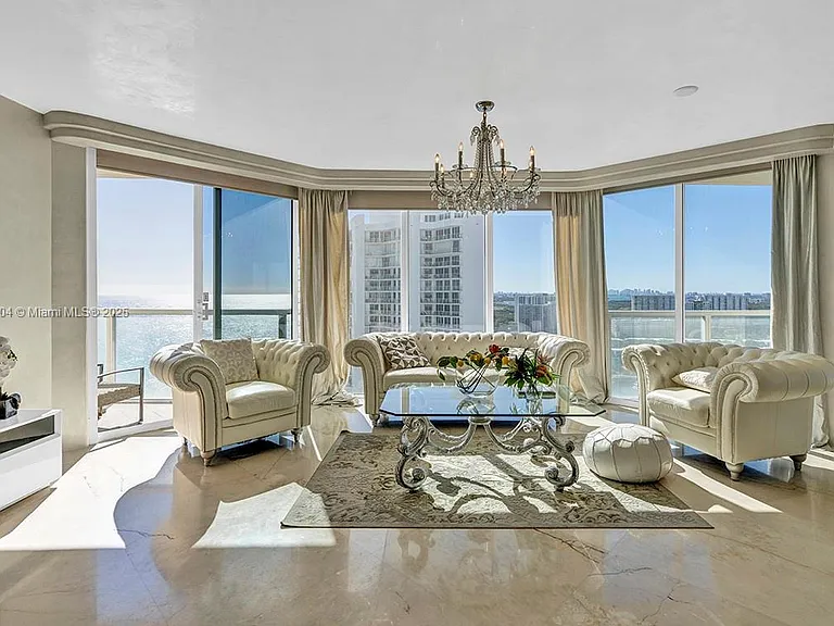 16699 Collins Ave #2508 — Photo 2