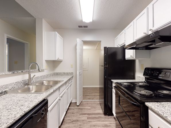 6277 Lake Arbor Dr #26-205