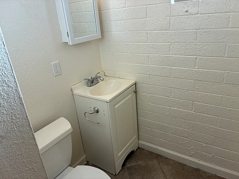 14610 N Alto St #6 — Photo 4