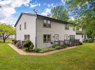 1884 Carnation Ct UNIT C, Aurora, IL 60506