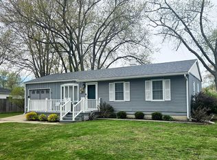 456 Cardinal Dr, Marysville, MI