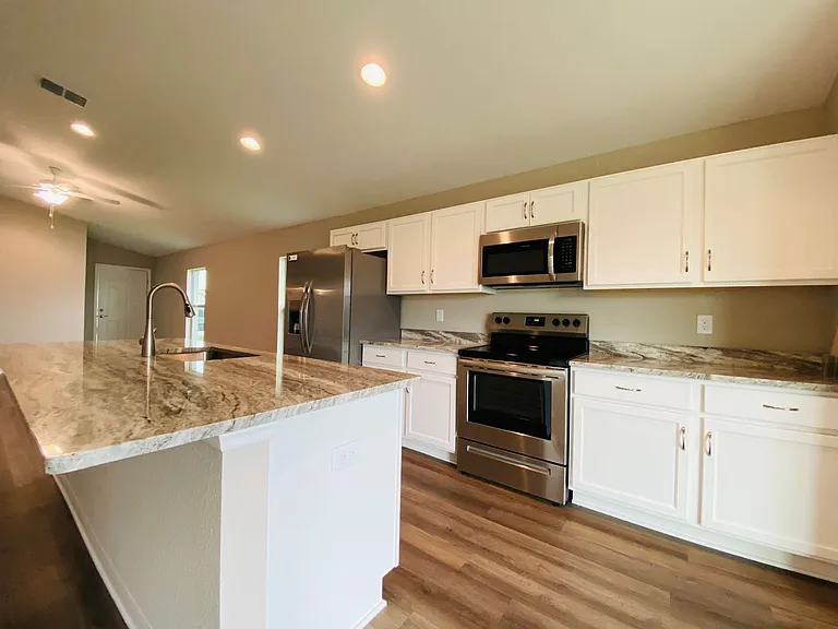 223 Hibiscus St — Photo 14