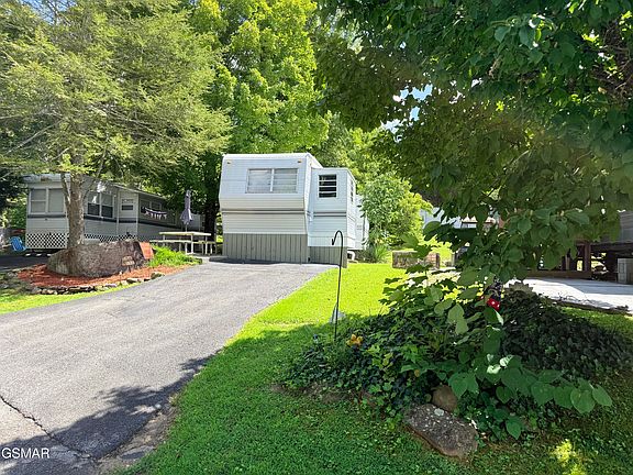 3rd image of 4229 E Pkwy Lot 136