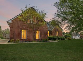 1000 Roland Ct, Cottontown, TN 37048