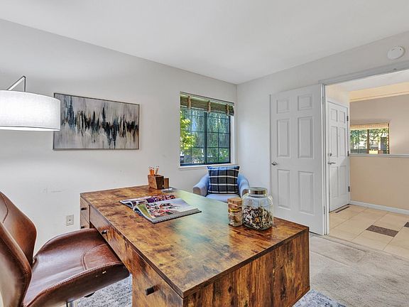 5th image of 271 Antigua Way