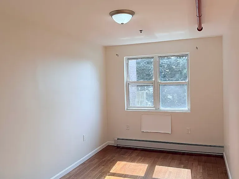 48-12 58th Ln #3 — Photo 5