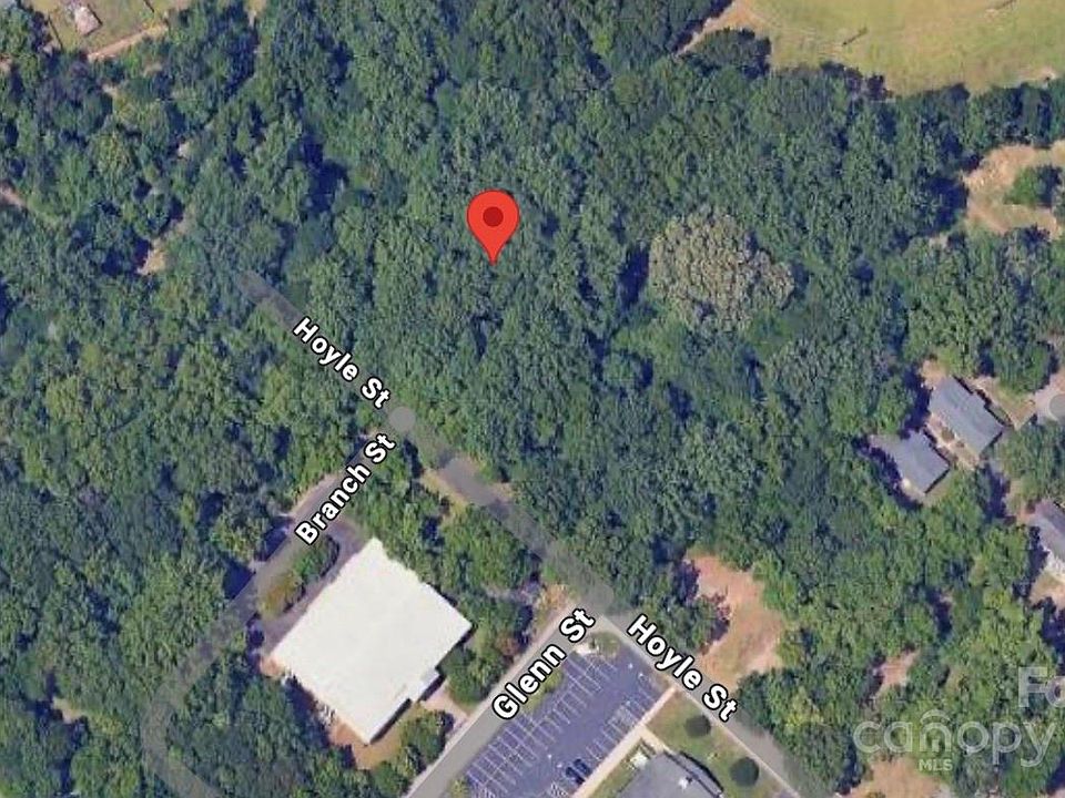 2nd image of 1194 Hoyle St