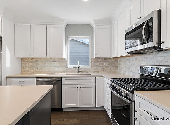 3rd image of 2227 Dalewood Pkwy