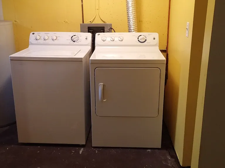 32 Webster Ct — Photo 11