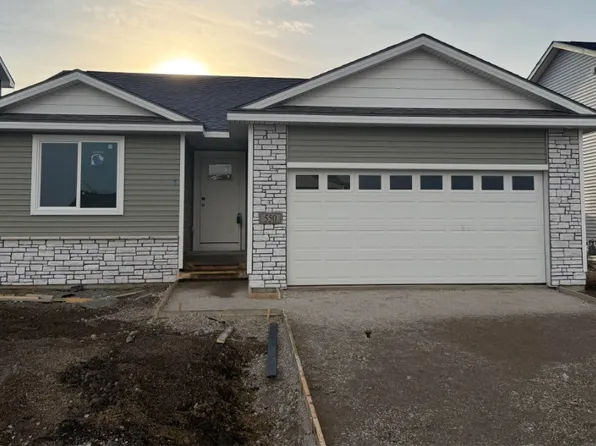 550 NW Rockwood Ln, Grimes, IA 50111