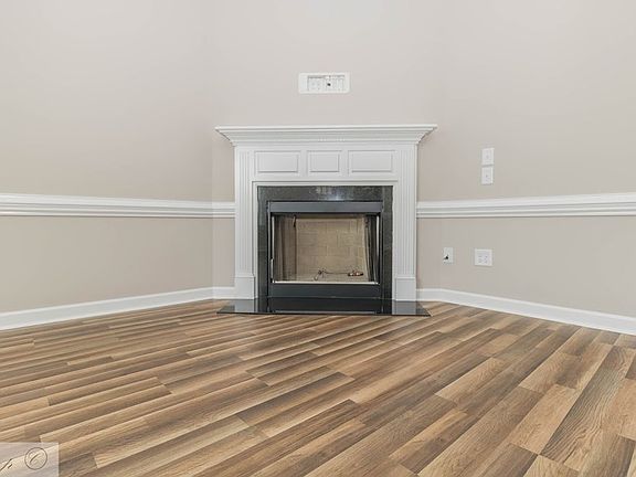 4th image of 104 N Landing Dr