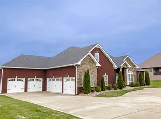 325 Bryson Ln, Clarksville, TN 37043