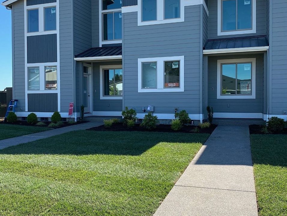 1st image of 8073 SE Vermont St #308