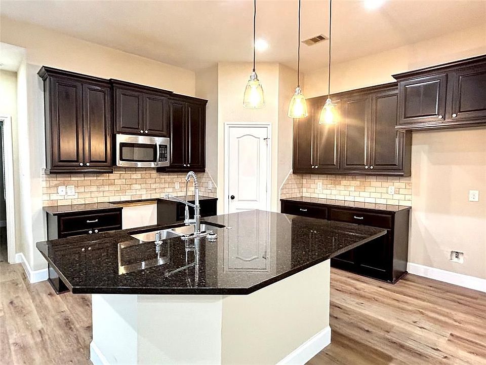 1st image of 4910 Ginger Bluff Trl