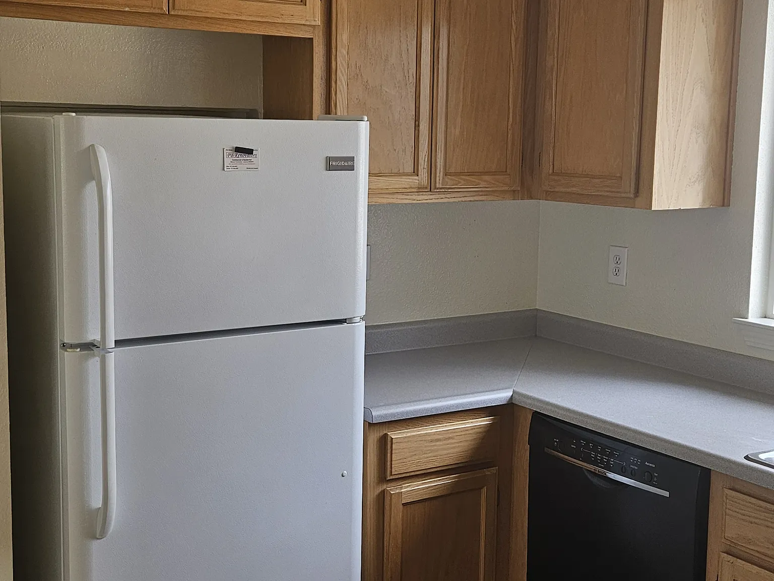 2 bed, 1103 sqft, $2,100 — Photo 4