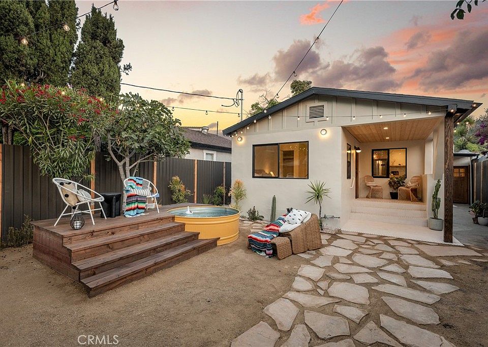 マックナイト「マスティク パビリオン」「Bel Air, California