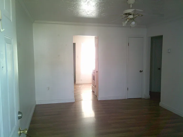 1167 NW Ozmun Ave — Photo 2