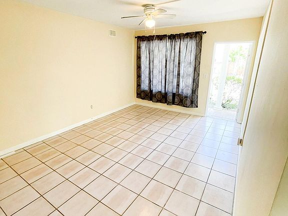 2nd image of 3019 Harbor Dr Ofc 2